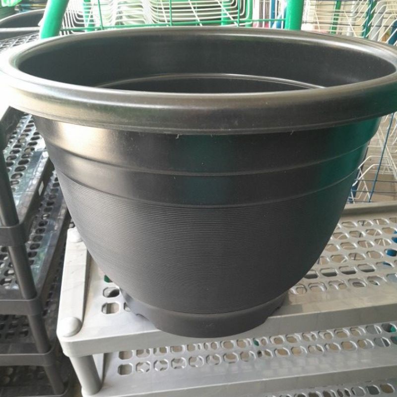 Pot bunga/buah hitam besar