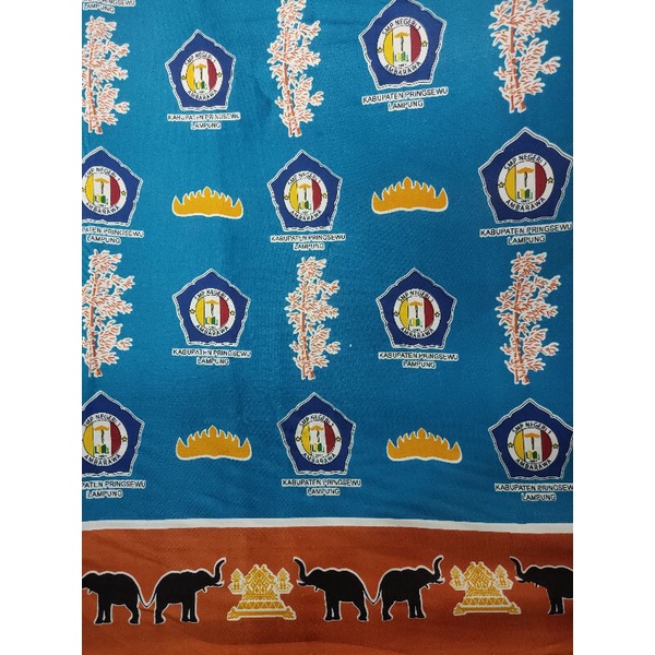 Batik Seragam Sekolah / Batik Kabupaten Pringsewu Lampung