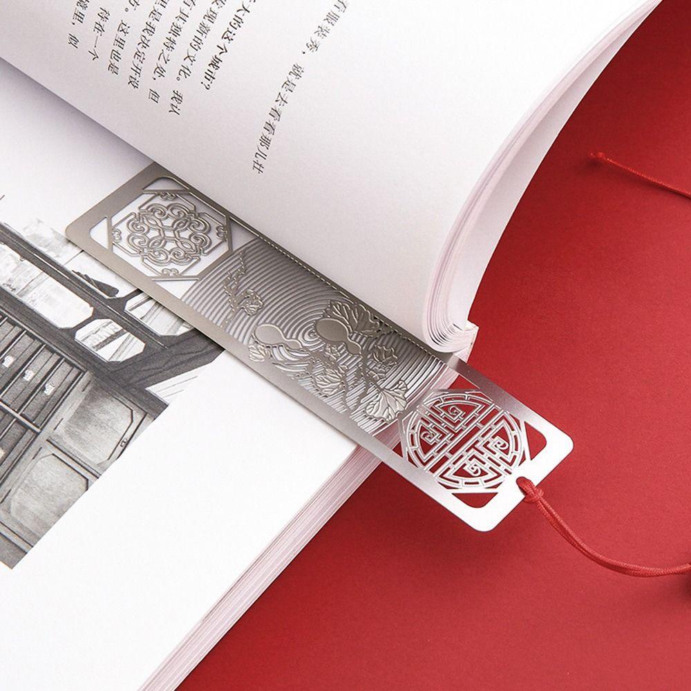 [Elegan] Logam Bookmark Stainless Steel Perlengkapan Sekolah Halaman Pemegang Perlengkapan Belajar Gaya Retro Cina Berongga Label Halaman Simpul Merah