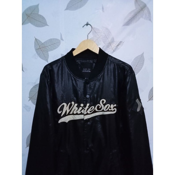 varsity MLB white Sox