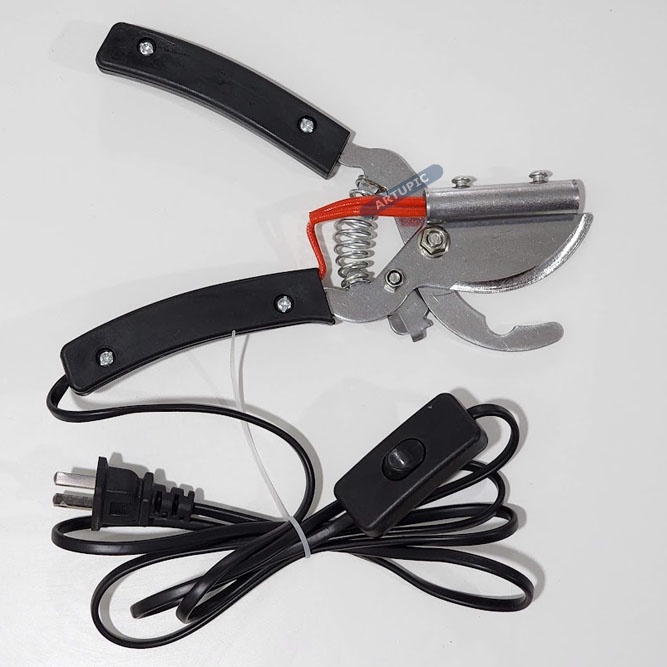 Gunting Ekor Hewan Elektrik Alat Tang Potong Listrik Pemotong Ekor Babi Piglet Hewan Ternak Electric Tail Cutting Pliers End Cutting Pliers Disconnect Pig Tail