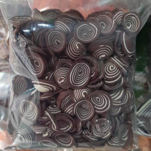 

Dapatkan--KUPING GAJAH MINI HITAM 230GR/SNACK KILOAN