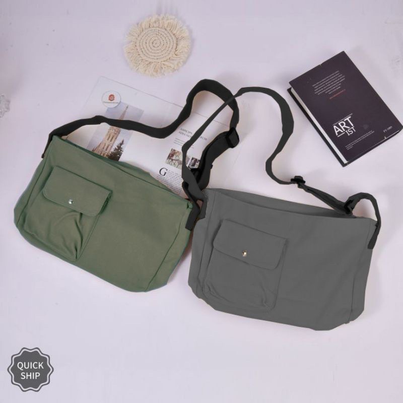 Tas Slempang Slingbag Pria Wanita