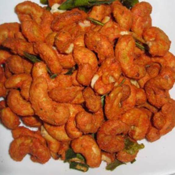 

Quality Control✅500gram Mede Pedas Thailand ( Kacang Monyet - Mete ) Daun Jeruk|SQ1