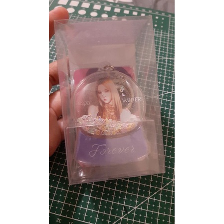 [SEALED] SHAKER KEYRING WINTER AESPA PHOTOCARD PC