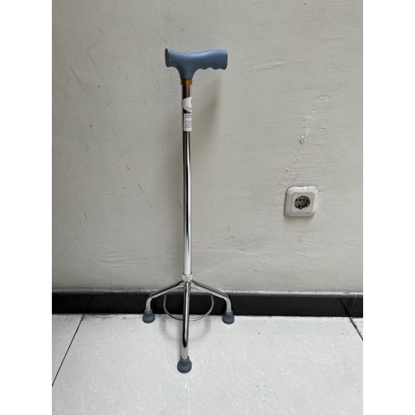 Tongkat Kaki 3 Coremedix Tongkat Penyangga Orang Tua Alat Bantu Jalan