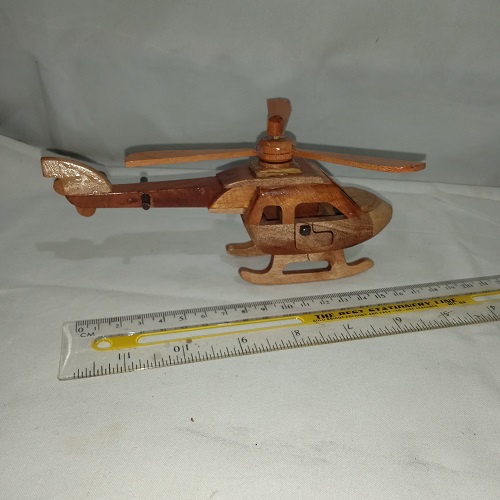 Miniatur Helikopter Kayu Ukuran Kecil dan Sedang Bahan Kayu Sono Keling, Mahoni dan Jati