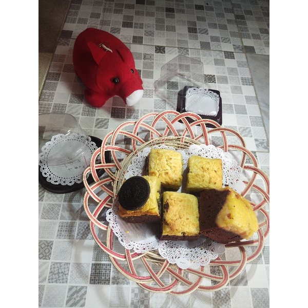 

redvelved cheese brownies