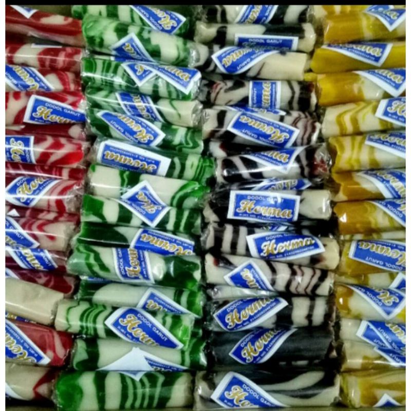 

DODOL GARUT WARNA PELANGI MANIS EMPUK 500GRAM KILOAN