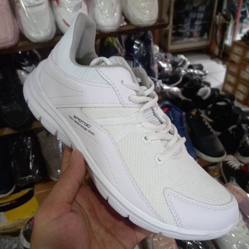 sepatu sneakers putih polos Spotec brian original