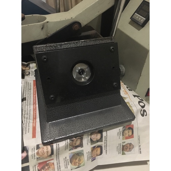 Mesin Plong PVC Kertas Bundar untuk Pin 25mm