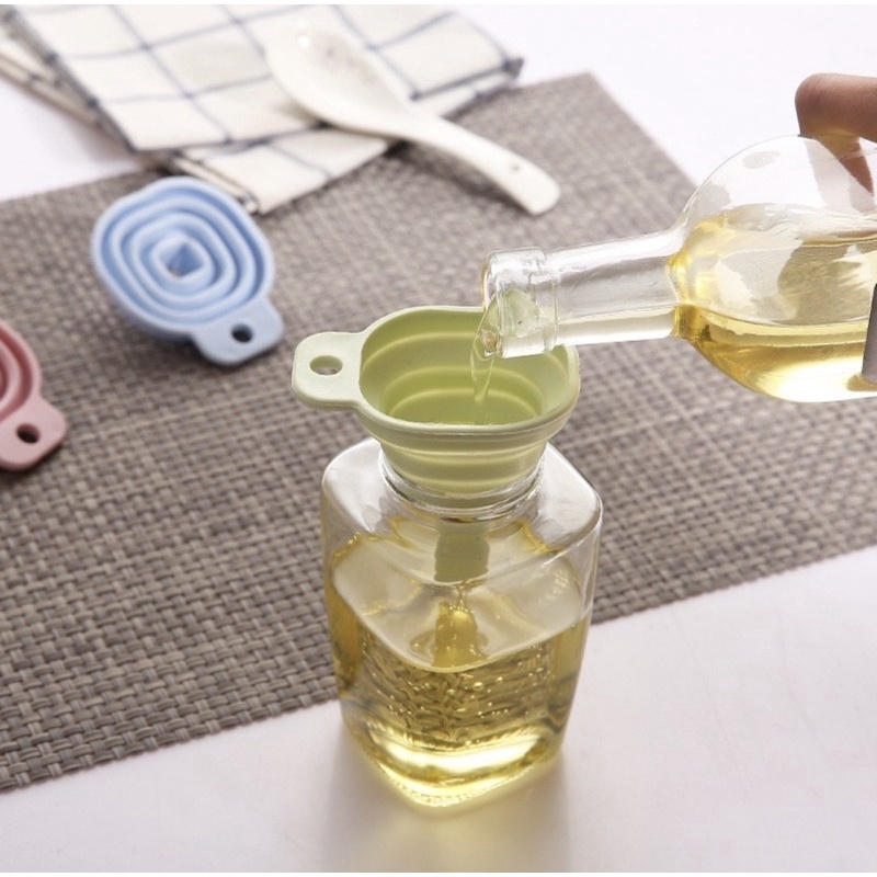 Corong Minyak Dan Air Lipat Portable Bisa Dilipat Tuangan Bahan Silikon Karet Collapsible Mini Funnel AD8
