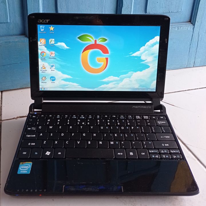Acer Aspire One 532h Biru Donker  RAM  Memori 2GB HDD Netbook Notebook Bekas Second