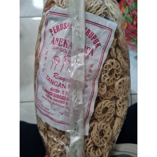 

KERUPUK MAWAR BESAR PUTIH MERK TANGAN MAS 1 BAL 5KG