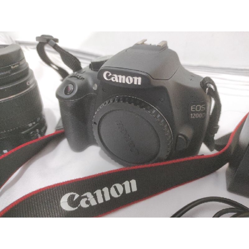 Camera Canon 1200D Bekas