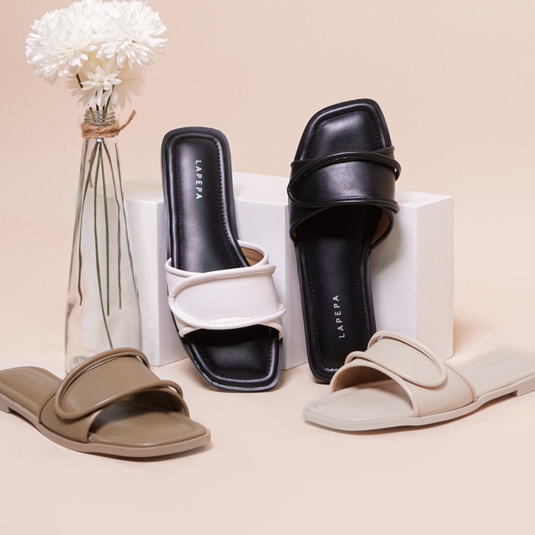 LAPEPA YUK - NAOMI Sandal Wanita Teplek Empuk Casual Size 36 - 40 Sendal Slop Rumah Flat Cewek Kasual Untuk Pergi Jalan Rumahan Warna Light Tan Brown Cokelat Selop Santai Premium 37 38 39 Perempuan Kekinian Terbaru Shoes ORI Original Mall Official Store