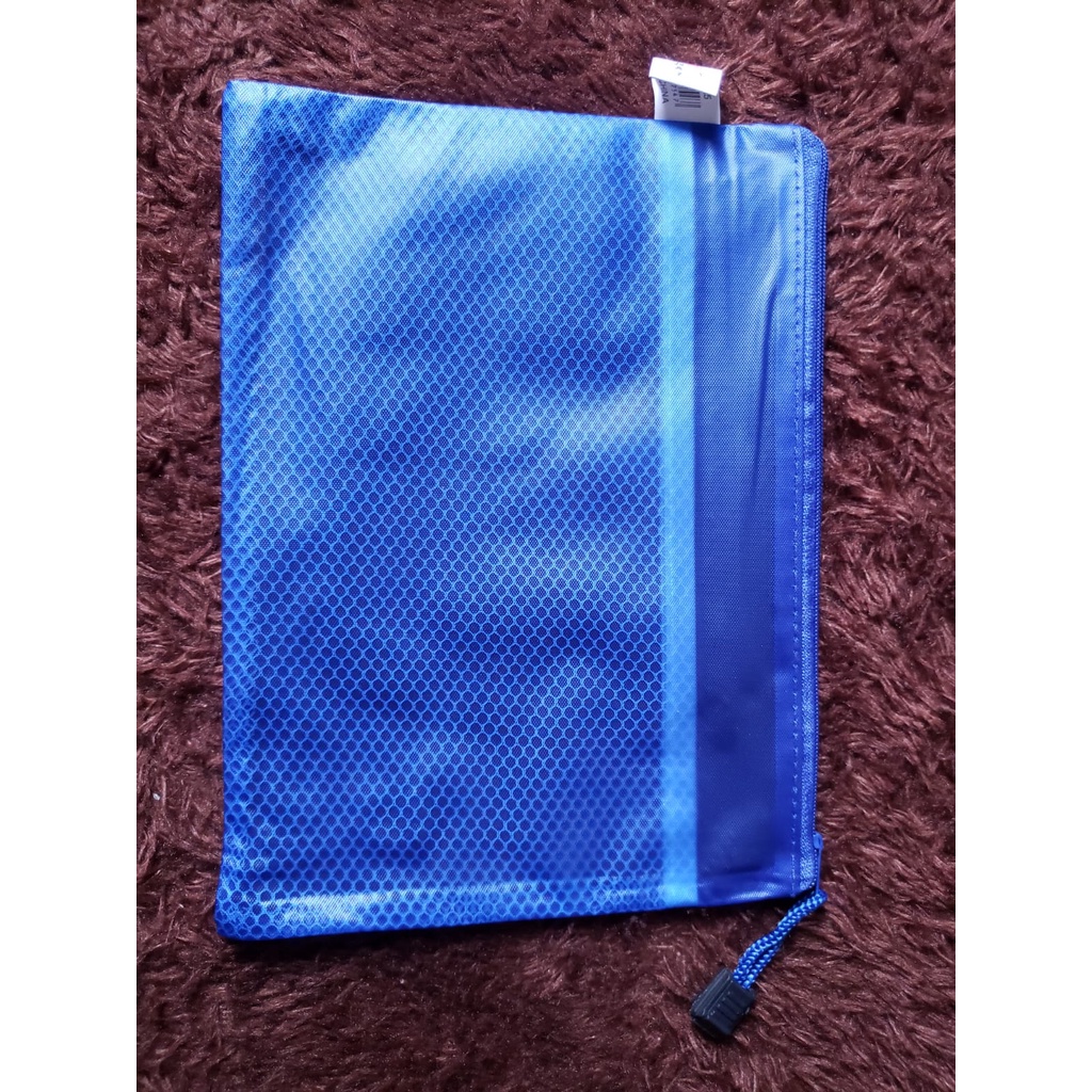 

Map Pouch Kecil Biru Kuning