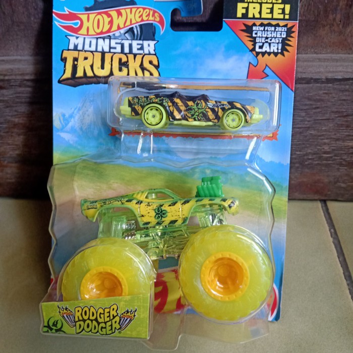 Star Hotwheels Hot Wheels Monster Trucks Truck Rodger Dodger Green Yellow Hemat