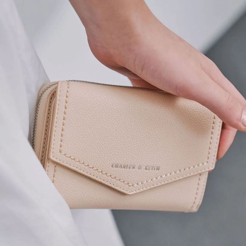 CK Small Envelope Wallet / CK Envelope Short Wallet / CK Stitch Trim Envelope Wallet