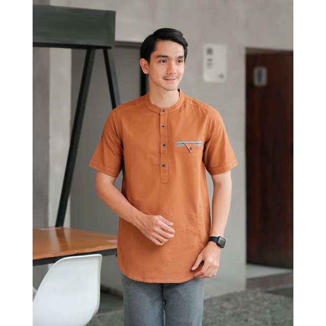 KEMKO PRIA LENGAN PENDEK BAJU KURTA PRIA BAJU MUSLIM MODERN PRIA WARNA PINK ABU TUA MUDA TAN NAVY M