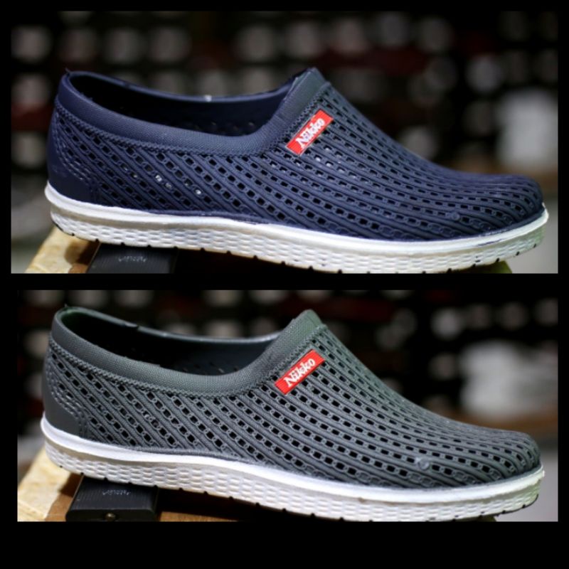 Sepatu Slip on pria karet anti air sepatu gojek Sepatu kerja pria wanita