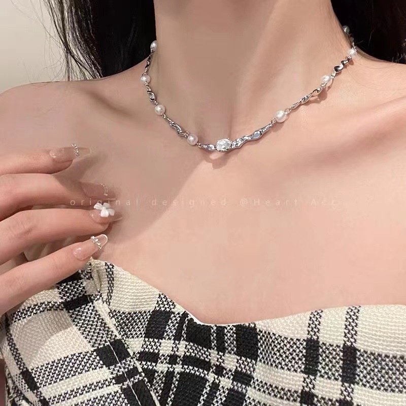 Kalung Rantai Klavikula Hias Mutiara Zircon Warna Silver Gaya Perancis Untuk Wanita