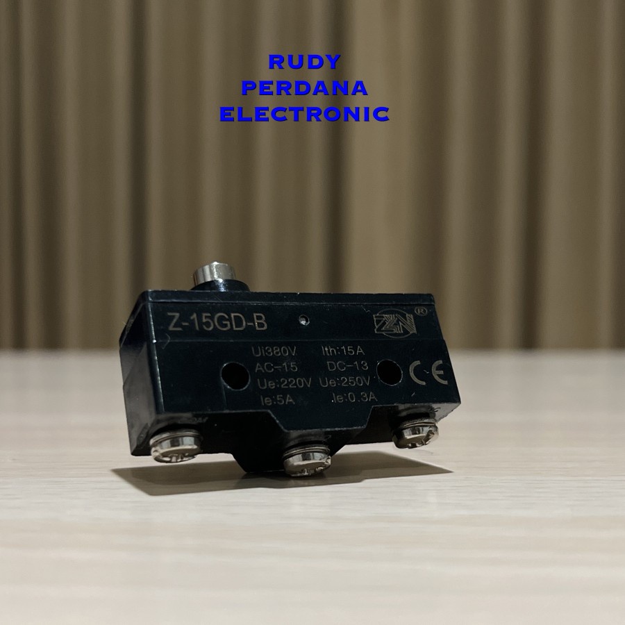 SWITCH LIMIT MICRO KNOP BESAR MICROSWITCH OMRON ZN Z-15GD-B