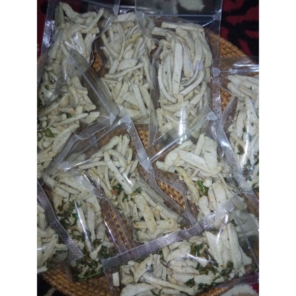 

Basreng kering, Basreng Kriuk Basreng Pedas daun jeruk 50g