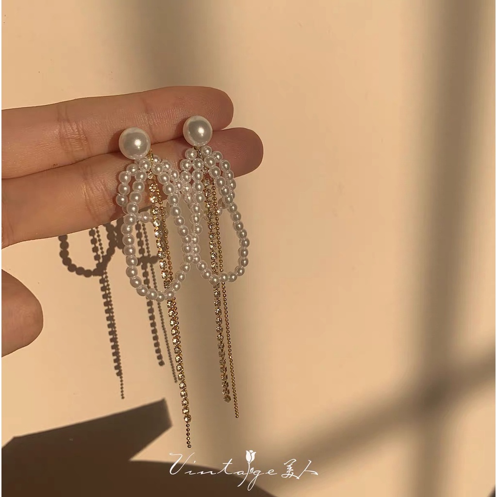 Anting Rumbai Panjang Aksen Mutiara Bahan S925 Silver Needle Gaya Korea Untuk Wanita