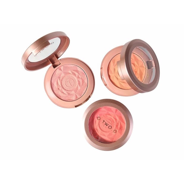 O.TWO.O Face Blusher Powder with Brush 9120