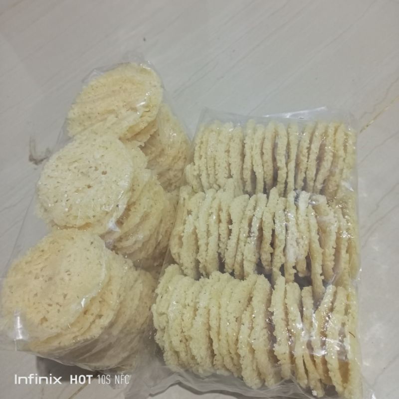 

Rengginang singkong