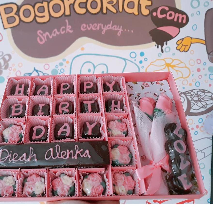 

Promo 9.9 Kado Coklat Ultah Sekat Blok 25+Buket