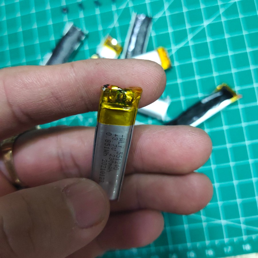 Baterai universal 551240 ukuran 12mm x 40mm BEKAS/SECOND MANTUL