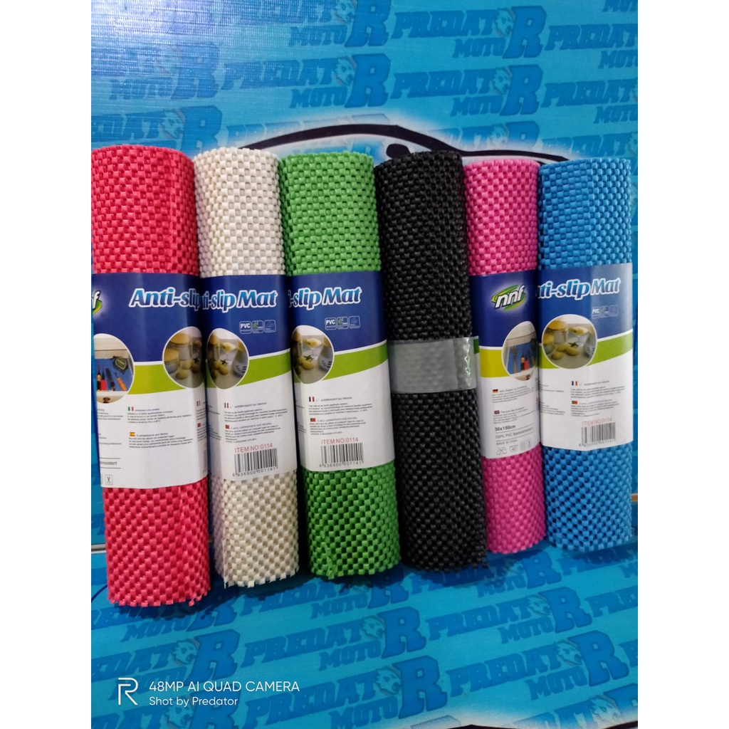 ANTI SLIP 1.5M ROLL 15 VARIAN ANTI LICIN TATAKAN ALAS DASHBOARD MOBIL / MEJA UKURAN JUMBO