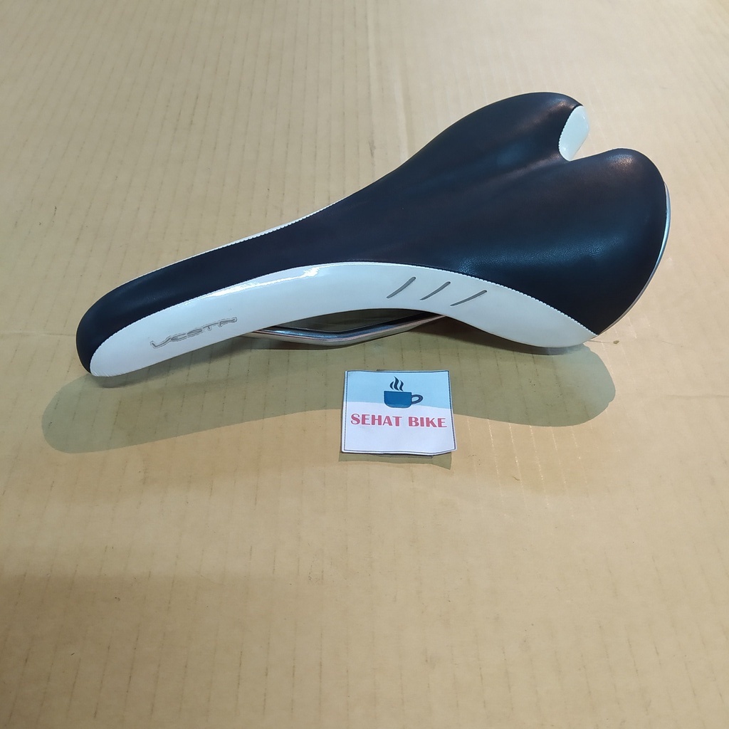 Sadel Saddle Jok Sepeda Fizik Vesta Wing Black White Original