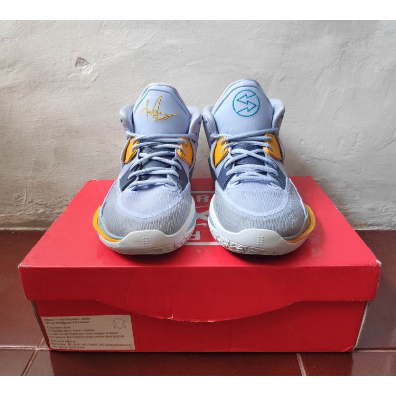 Sepatu Basket Nike Kyrie 8 Future Past Original