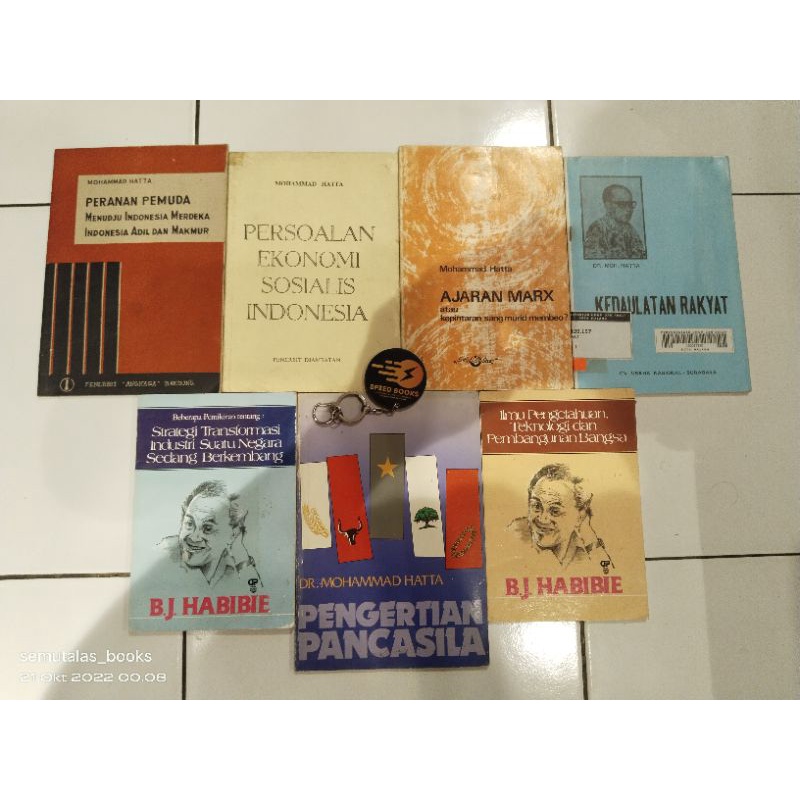 PAKET MOHAMMAD HATTA BJ HABIBIE PERANAN PEMUDA MENUDJU INDONESIA MERDEKA INDONESIA ADIL DAN MAKMUR P