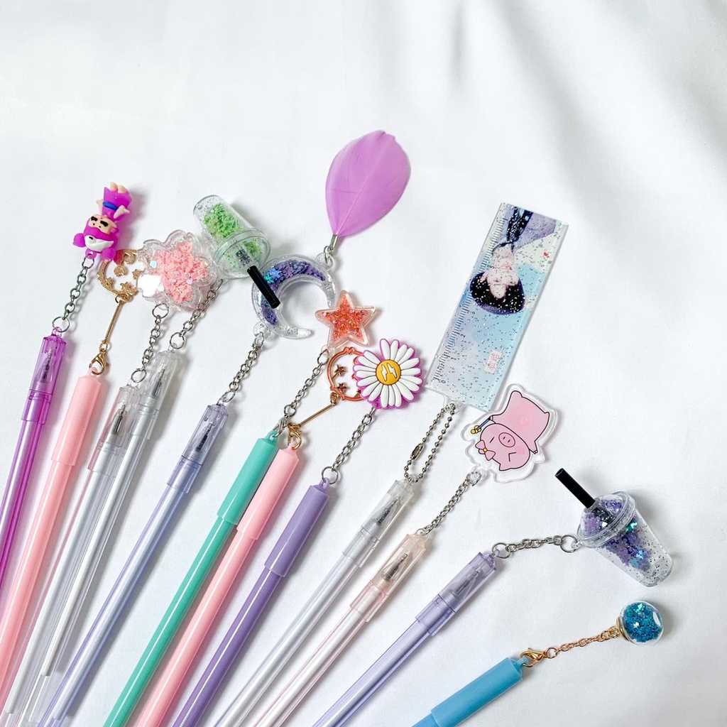 

12 PCS PULPEN SABIT RANDOM BOLPEN GANTUNG RANDOM LUCU PENA GEL