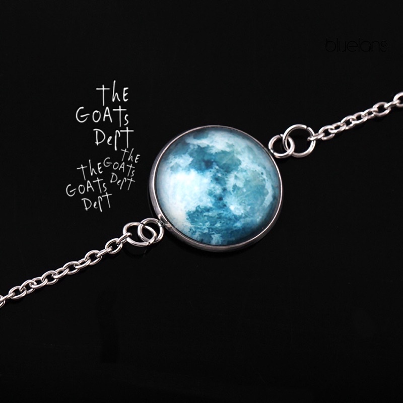 Blue Moon Glow In The Dark Bracelet By The Goats Dept / Gelang Bulan Menyala Dalam Gelap Rantai Silv