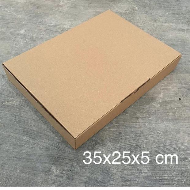 

Hot Sale 10pcs Kardus uk 35x25x5 cm -- box Die Cut dan easy usage-- 빠