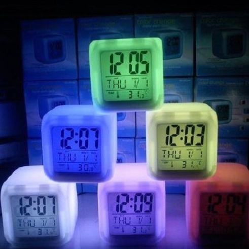 Jam Meja Kubus Weker Moody Clock Kotak Alarm Beker Digital LED Jam Lampu Tidur Berubah 7 Warna + Pengukur suhu Jam