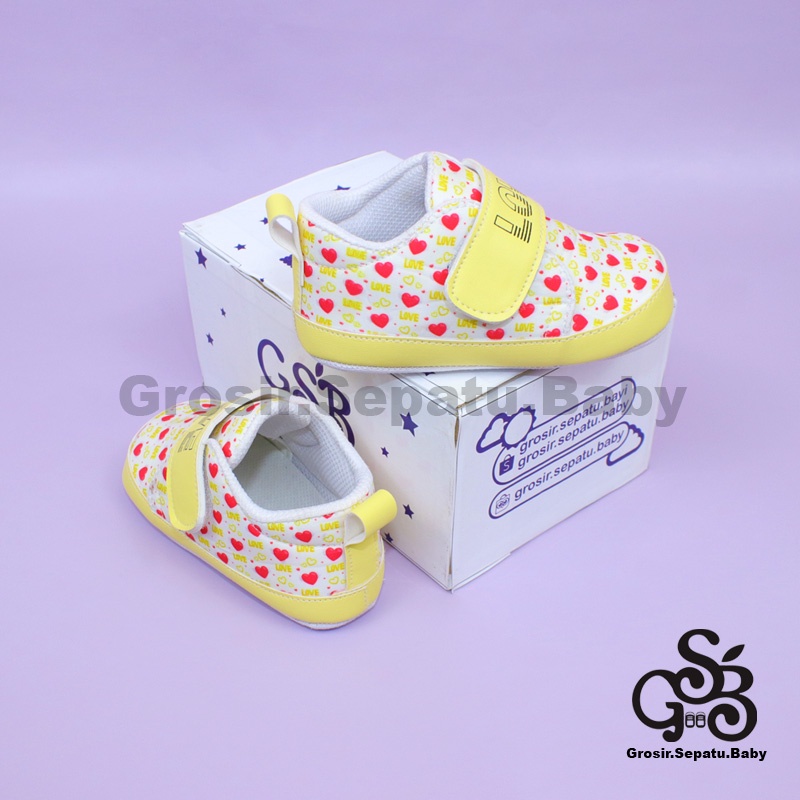 Prewalker - Sepatu Bayi - Baby Shoes | 2-12 bulan | motif LOVE Kuning ringan &amp; fleksibel