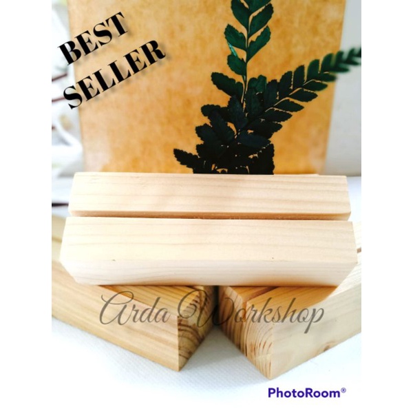 Stand Kayu Akrilik | Tag Holder Akrilik, Dudukan Akrilik Jati Belanda 10cm