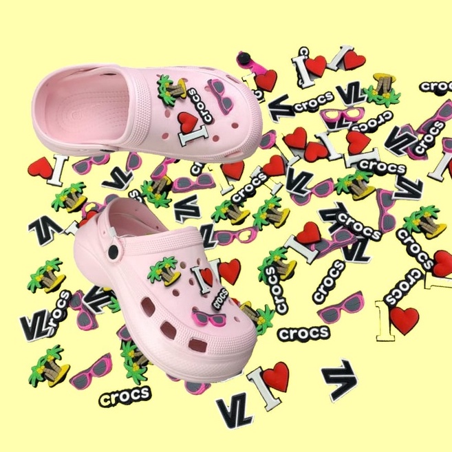 Aksesoris Jibbitz Charm Kartun Gesper Sepatu Sandal Pin Charms Motif Mainan Lucu Baru PVC Lubang Karakter Unik Terbaru Viral