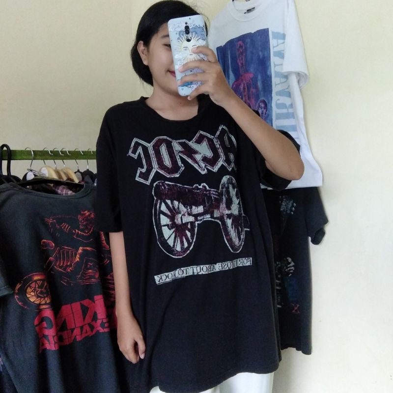 T-shirt second / KAOS BAND ACDC / circle.seken_