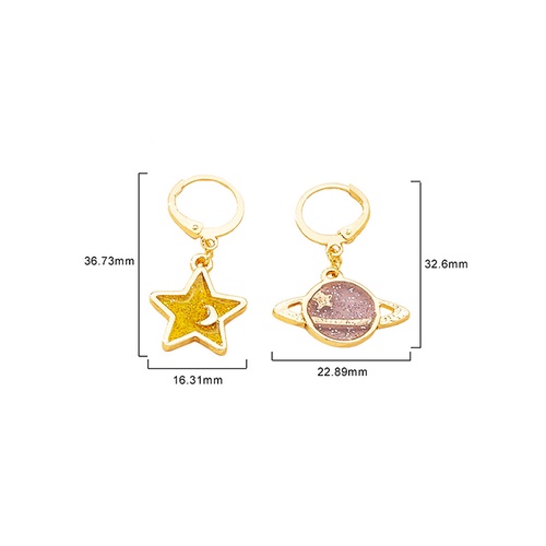 LRC Anting Tusuk Fashion Golden Star Asymmetrical Stud V97355