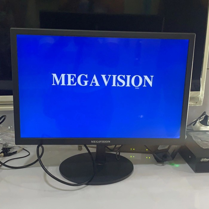 MONITOR LED MEGAVISION 19 - 22 INCH - HDMI VGA SPEAKER
