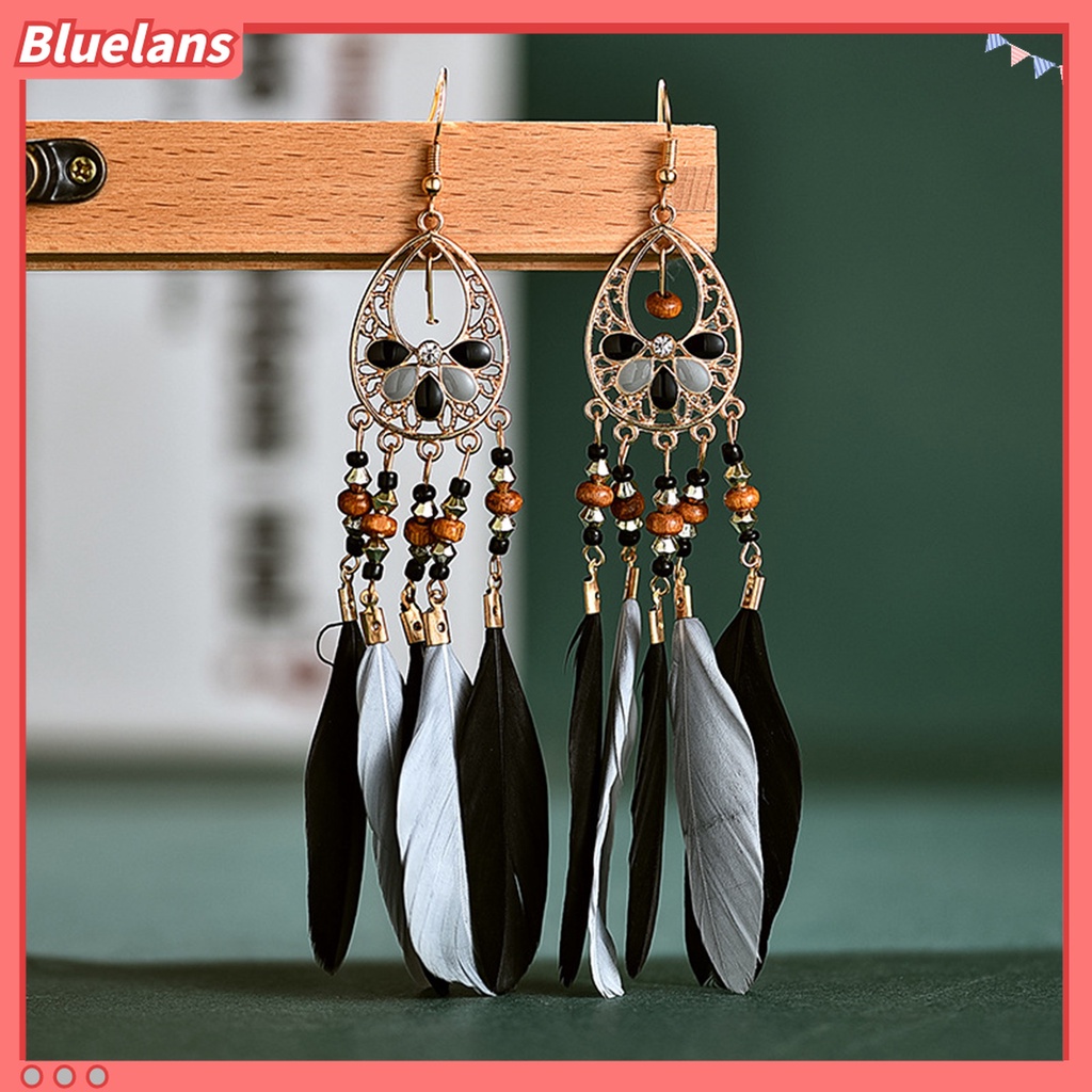 1 Pasang Anting Kait Rumbai Panjang Model Hollow Bahan Kayu Aksen Bulu Gaya Bohemian Untuk Hadiah