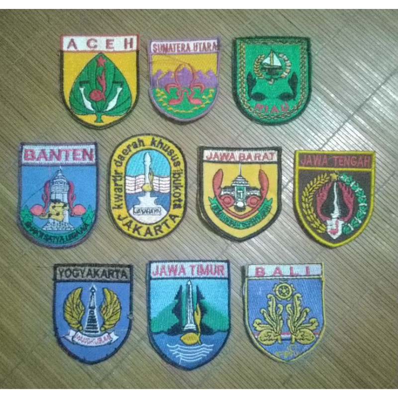 BADGE KWARDA KWARTIR DAERAH PRAMUKA BORDIR