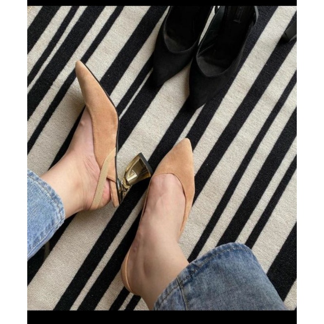 sendal Charles n keith preloved